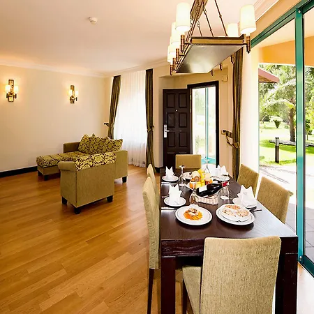Semesteranläggning (resort) Sirene 5*