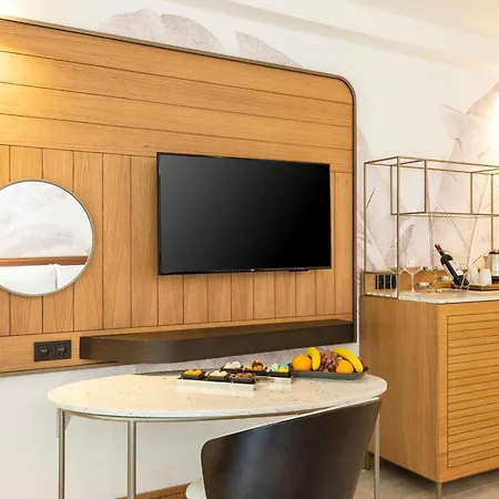 Üdülőközpont Sirene 5*
