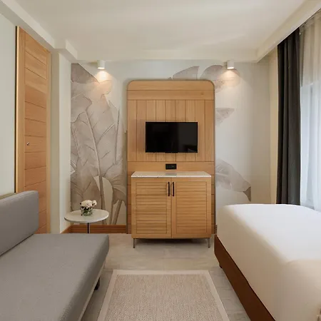 Resort Sirene 5*